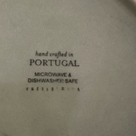 Pottery Barn Cambria Coupe Soup Bowls - set of 4 Celery Green - Picture 3 of 3